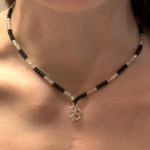 Collar Corto con Dije $10.00 USD Dije Adicional = $1